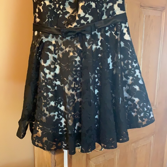 NWT Levory J black & cream cocktail dress size 10 - Picture 3 of 11
